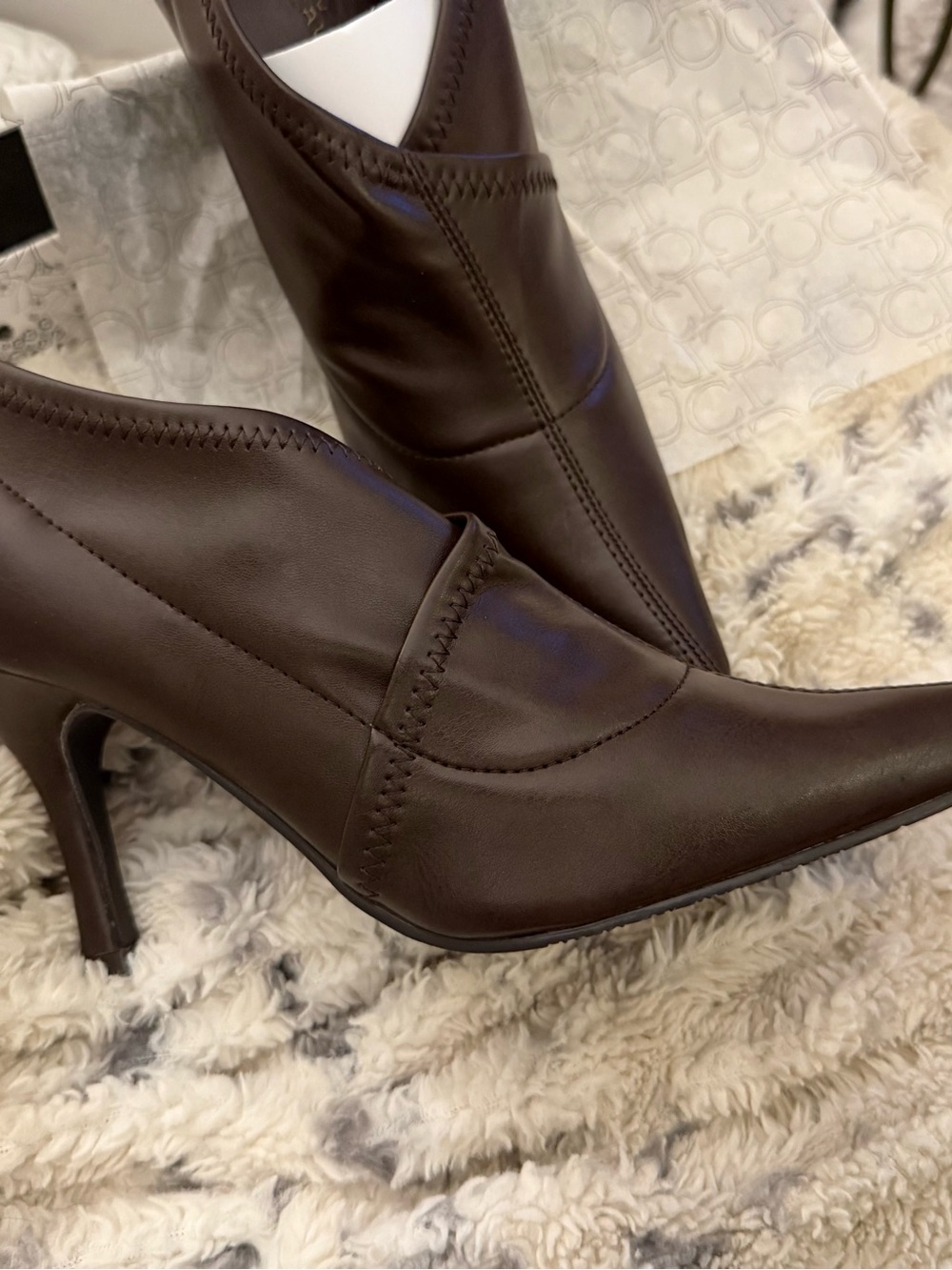 NEW CL by Laundry Sukey Mocha Brown Pointed Toe Pumps Heels 8.5